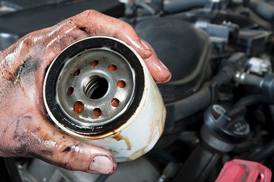 Engine life is at risk by non-standard oil filters
